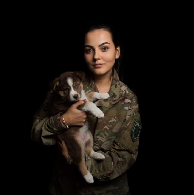 Участница конкурсов красоты защищает Украину: фото самой красивой девушки на фронте